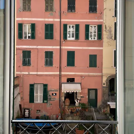 Svegliarsi Nel Cuore Di - Via Roma 17 *